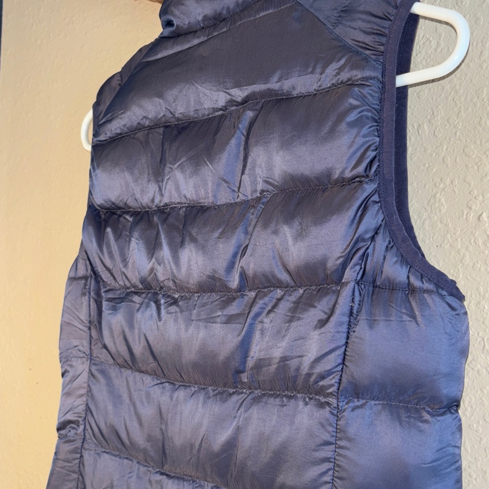 EUC women's REI Co-op Stratocloud down vest in Dark Gray with peachy pink - Picture 10 of 11